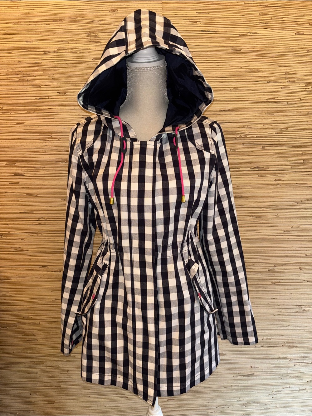 Crown & Ivy navy & White Gingham Hooded Women's rain jacket medium EUC! Pink
